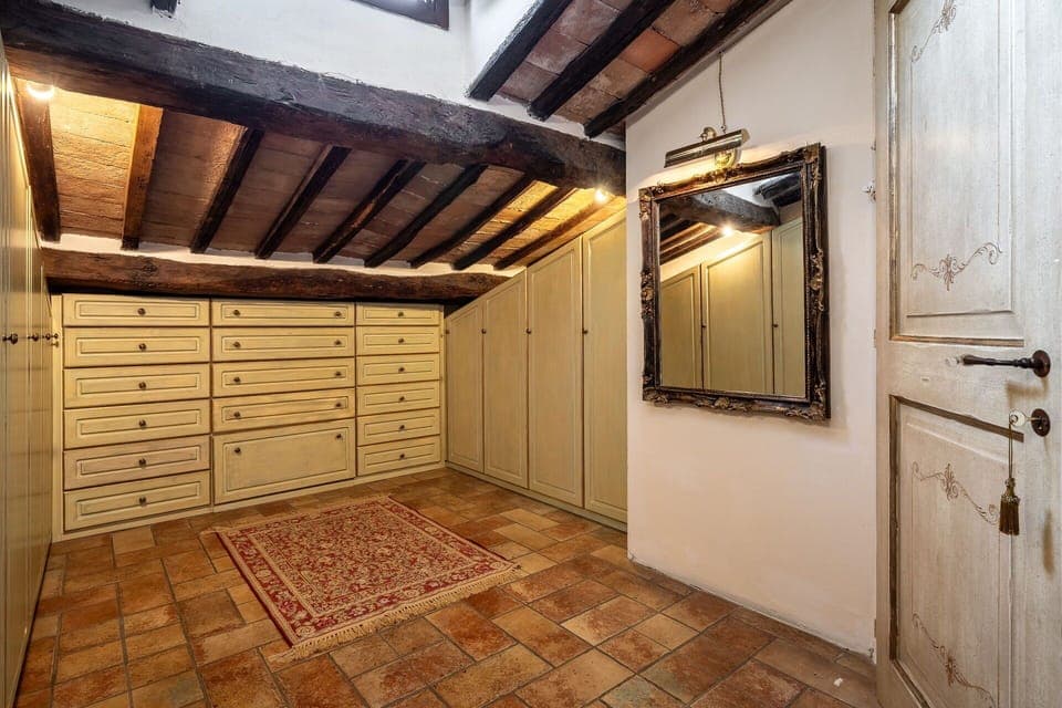 Autumn, Room Detail, Spring, Summer