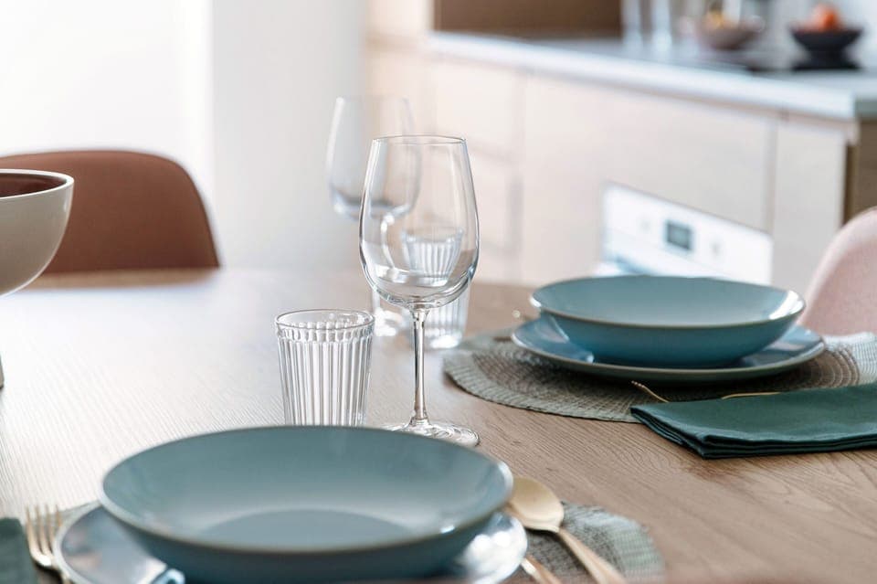 Apartment, Patio, Lake View | Dining room