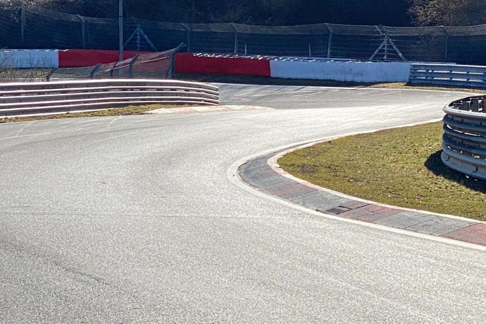 Immediate Surroundings [summer] (<1 km)