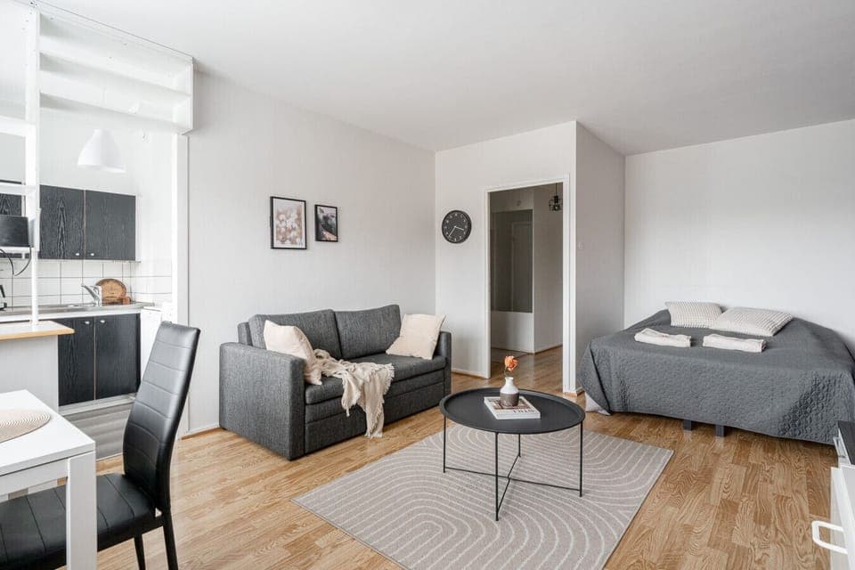 Whether you`re recharging after a day of exploring or sleeping in on a lazy morning, this bed is designed to give you the restful sleep you deserve.