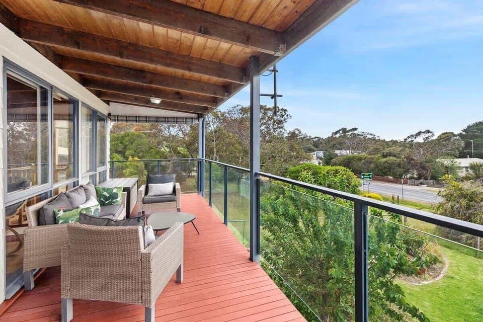Front Deck Upper
