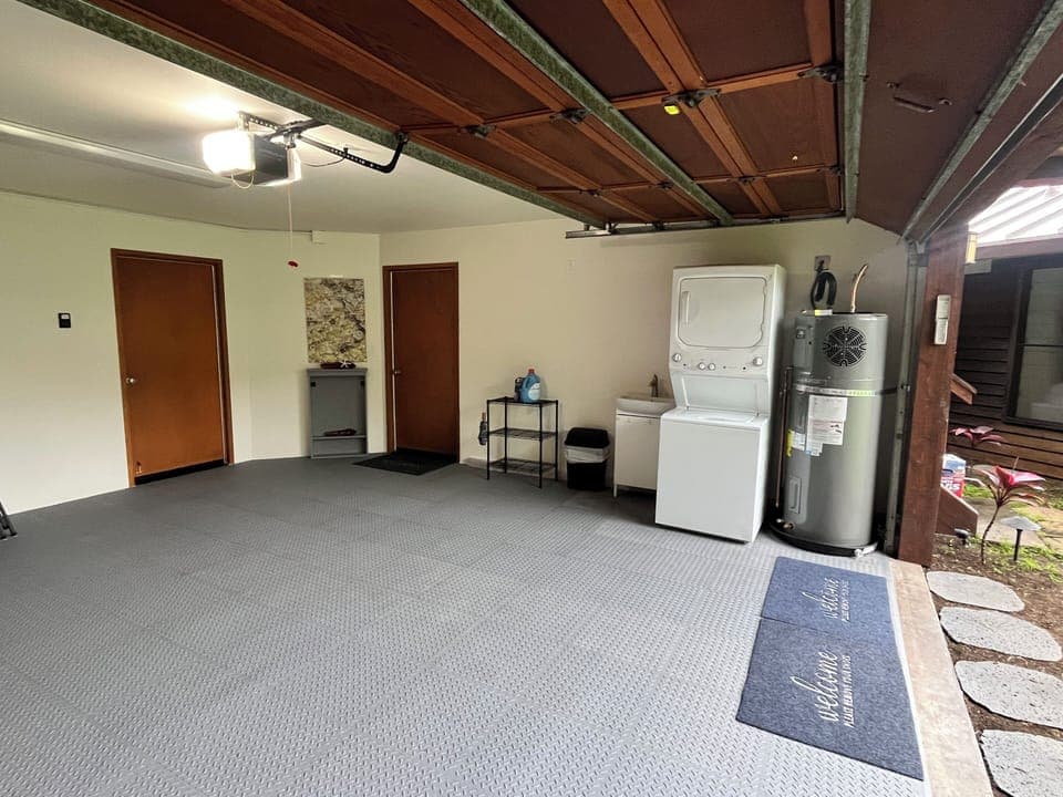Washer/dryer in the garage
