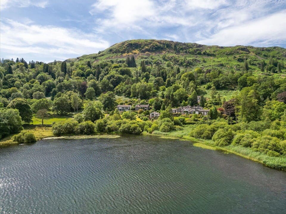 Water, Water Resources, Body Of Water, Nature, Natural Environment, Green, Mountainous Landforms, Natural Landscape, Vegetation, Mountain