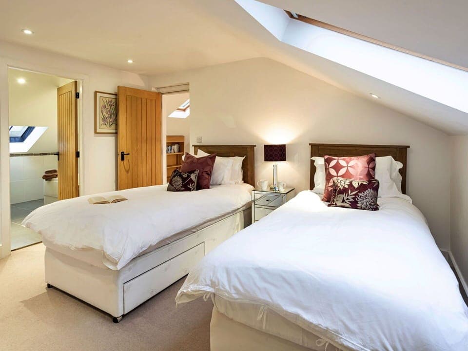 Furniture, Bed, Interior Design, Bedroom, Ceiling, Bedding, Wood, Bed Sheet, Room, Textile