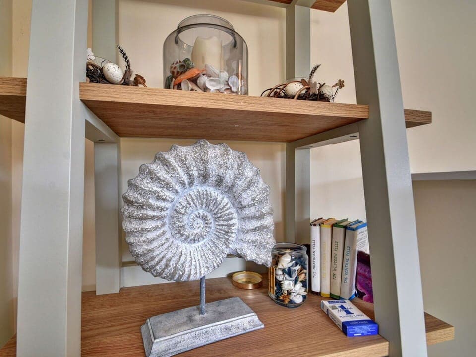 Shade, Mountain Range, Outdoor Structure, Eco Hotel, Deck, Outdoor Furniture, Garden, Chair, Landscaping, Hardwood