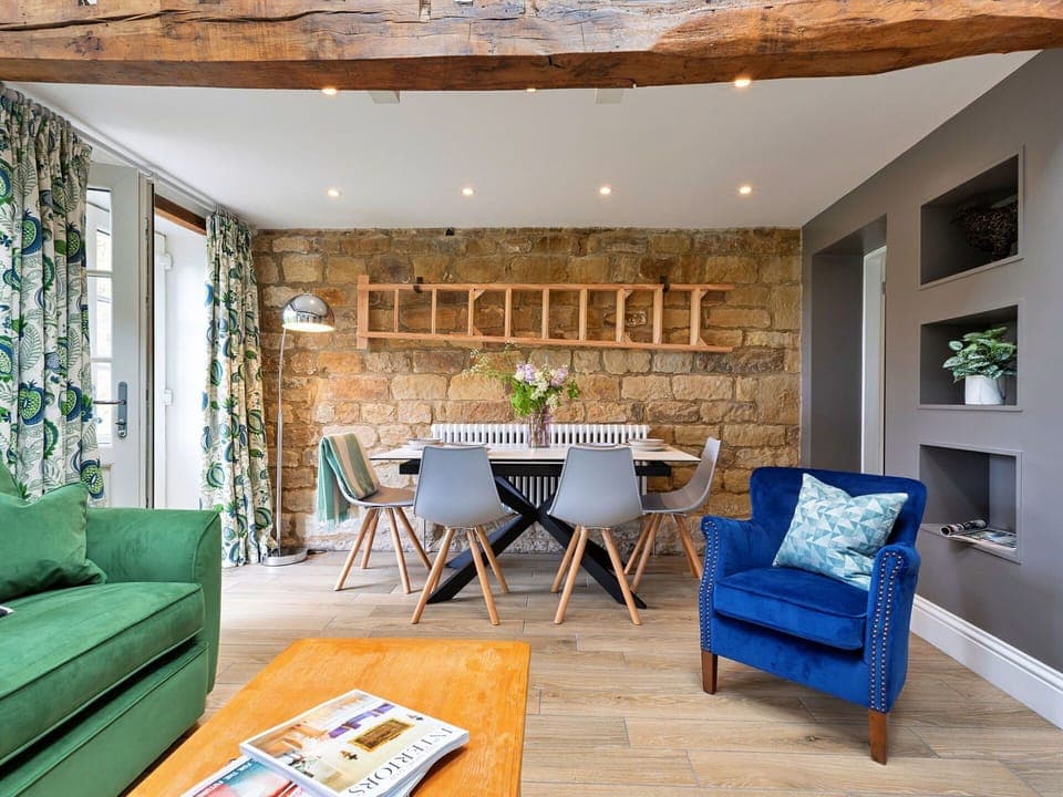 Shade, Mountain Range, Outdoor Structure, Eco Hotel, Deck, Outdoor Furniture, Garden, Chair, Landscaping, Hardwood