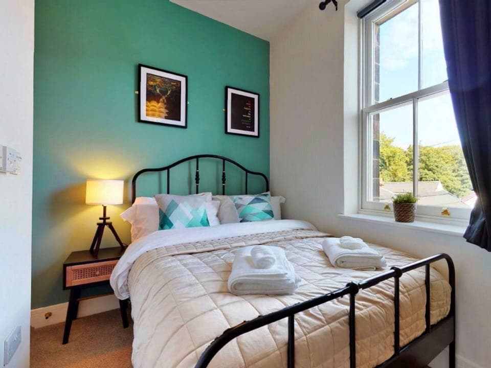 Deck, Shade, Hardwood, Outdoor Furniture, Balcony, Plank, Eco Hotel, Swimming Pool, Wood Flooring, Resort