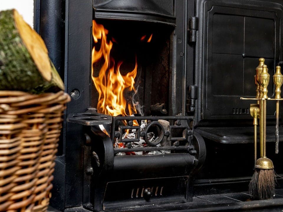 Deck, Shade, Hardwood, Outdoor Furniture, Balcony, Plank, Eco Hotel, Swimming Pool, Wood Flooring, Resort