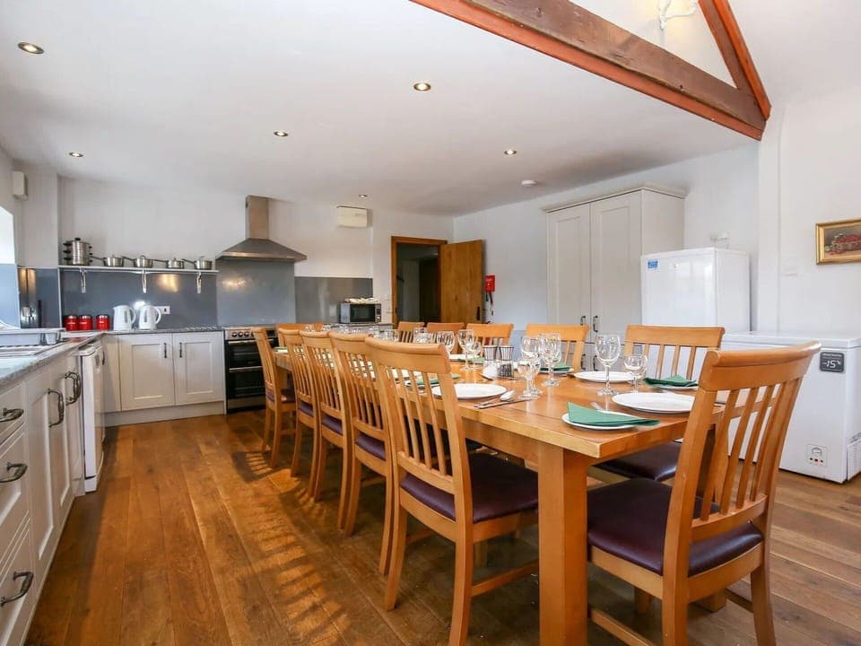 Deck, Shade, Hardwood, Outdoor Furniture, Balcony, Plank, Eco Hotel, Swimming Pool, Wood Flooring, Resort