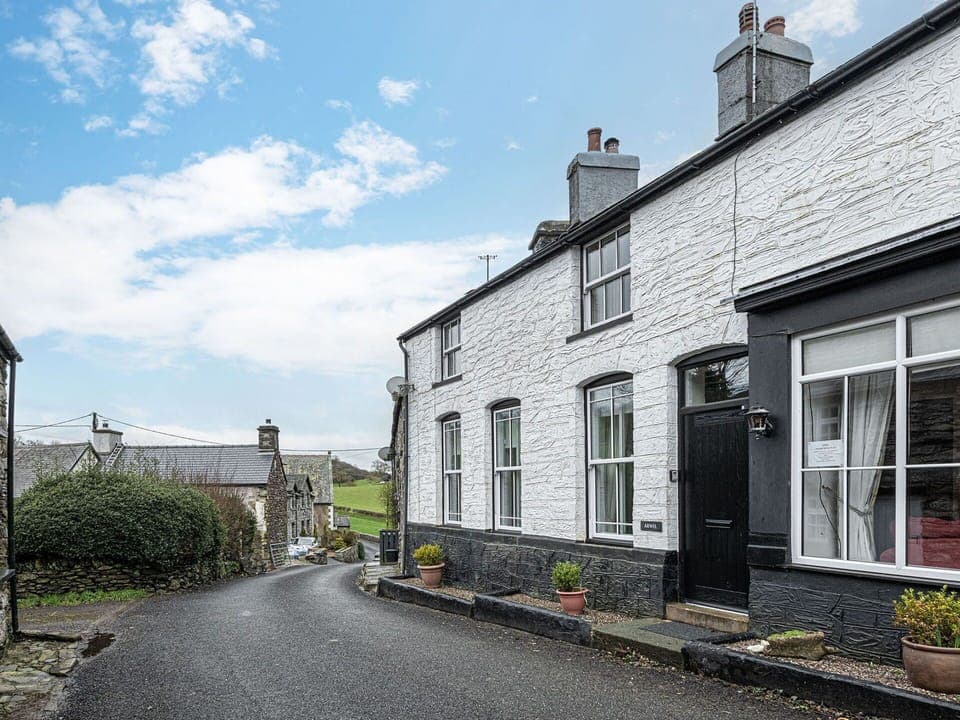 Apartment, Balcony, Shade, Marina, Hotel, Dock