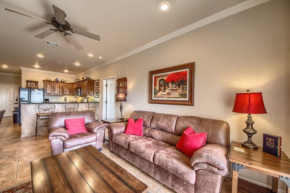 Welcome to Waterfront Oasis!