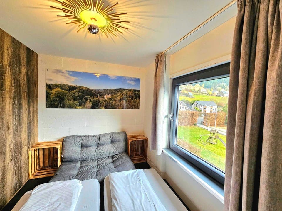 Twin Room | In-room safe, soundproofing, free WiFi, bed sheets