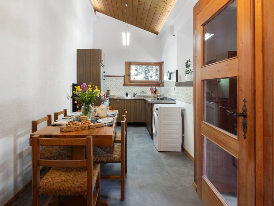 Furniture, Interior Design, Flooring, Wood, Floor, Ceiling, Countertop, Room, Kitchen, Chair