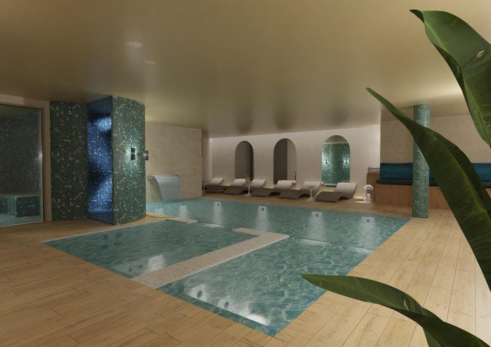 Couples treatment rooms, body treatments, deep-tissue massages