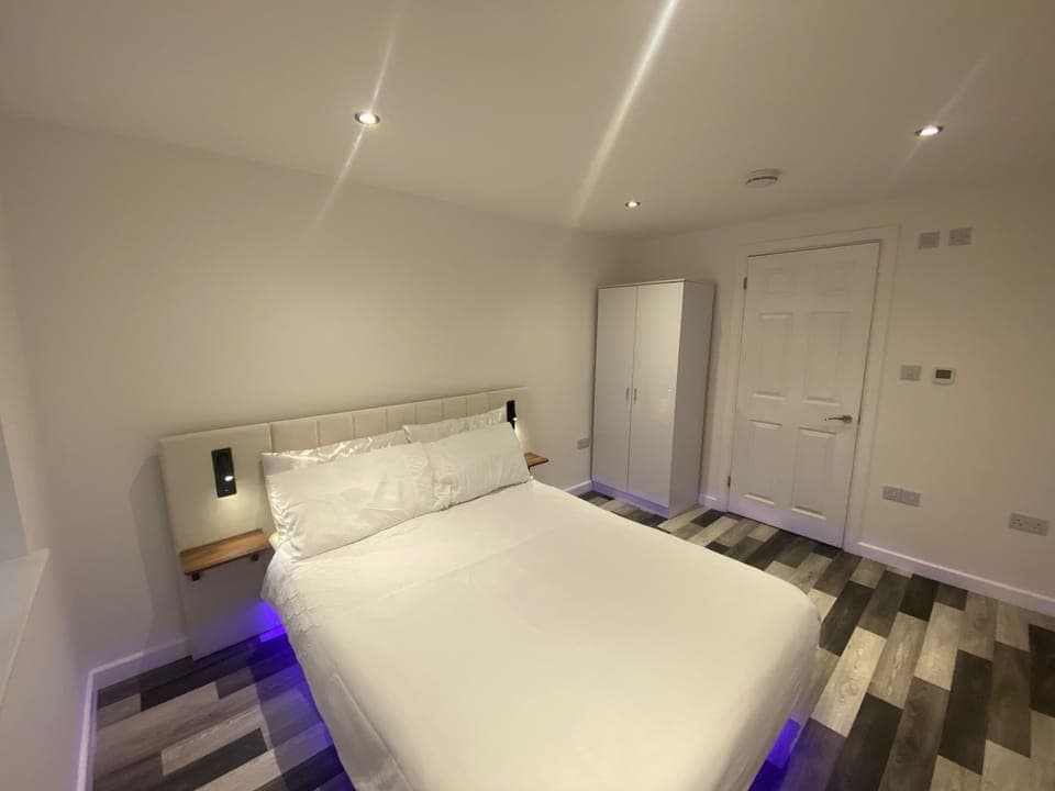 1 bedroom, free WiFi, bed sheets