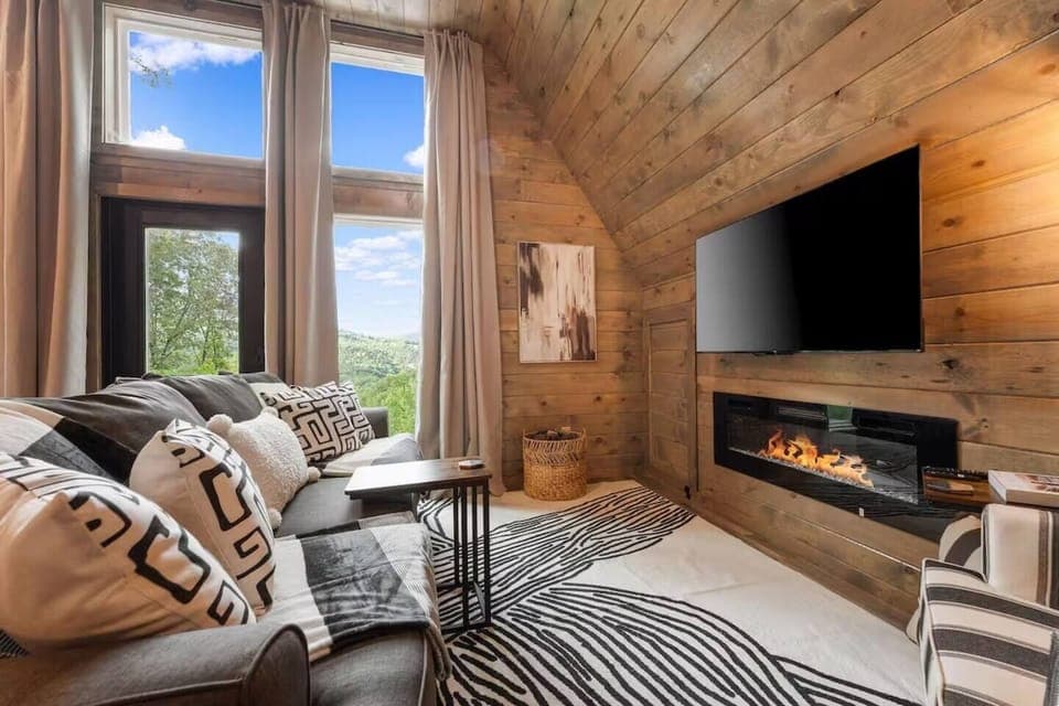 Luxurious Living Room