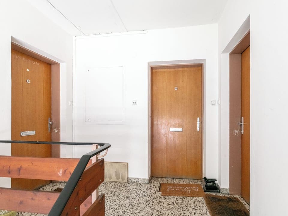 Entrance / Reception