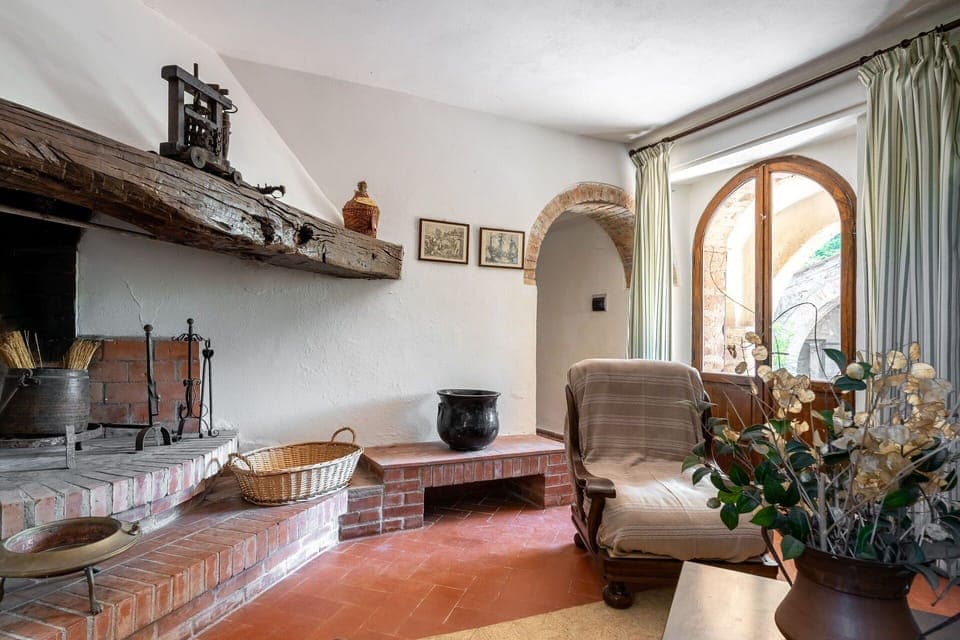 Autumn, Living Room, Spring, Summer