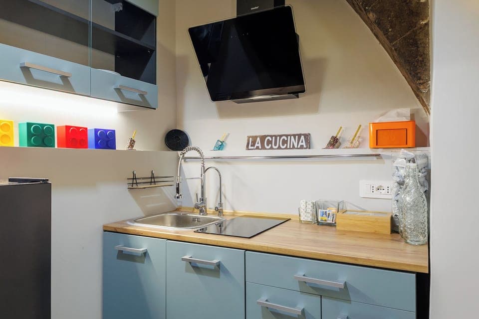 Mini-fridge, microwave, oven, stovetop