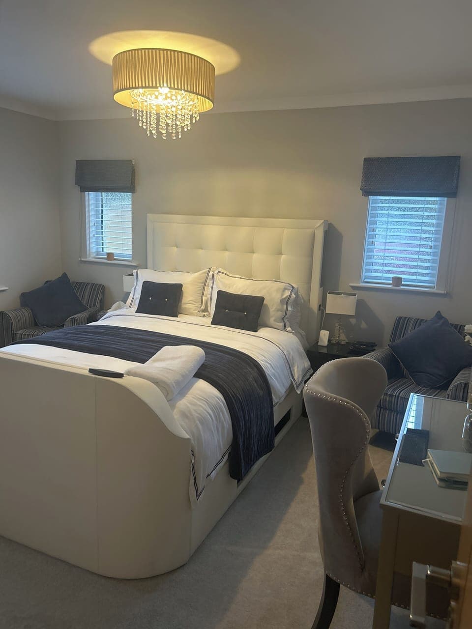 King Room | Premium bedding, individually decorated, individually furnished, desk