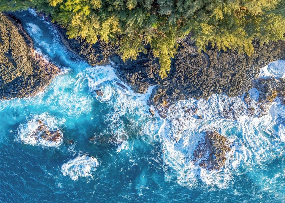 Ocean and Queen's Bath