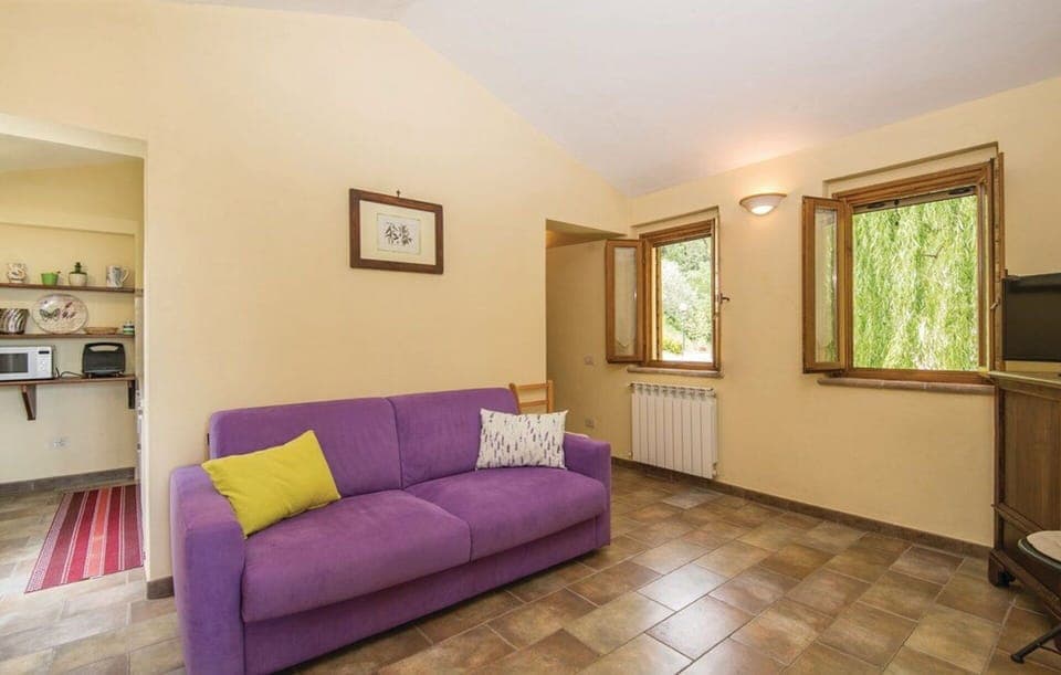 Autumn, Dining Room, Living Room, Spring, Summer