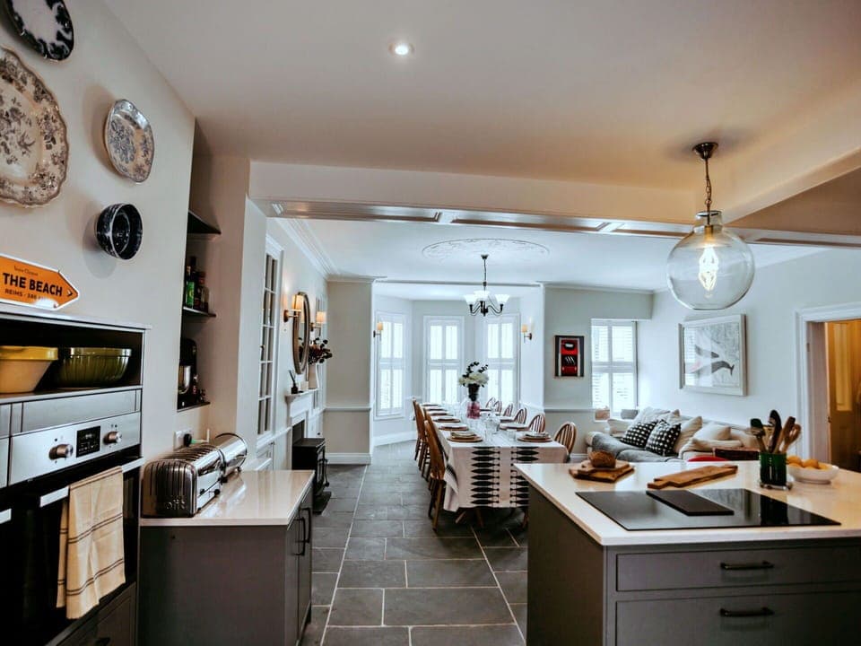 House, Cottage, Freezing, Village, Mountain Village, Resort, Snow, Winter, Alps