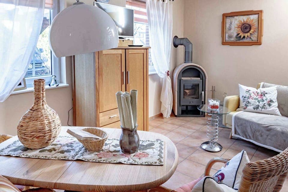 Wohnbereich mit Kamin