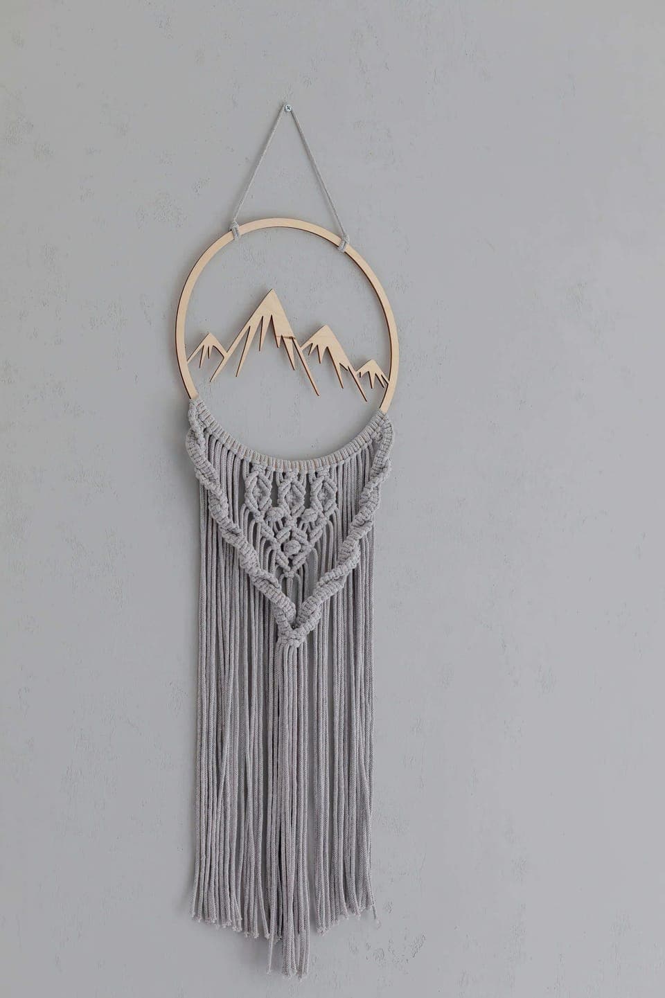 Decorative details in the apartment.