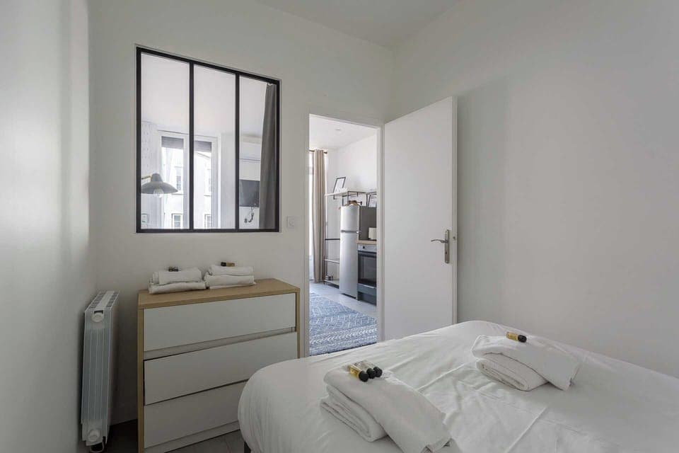 Apartment | 2 bedrooms, iron/ironing board, bed sheets