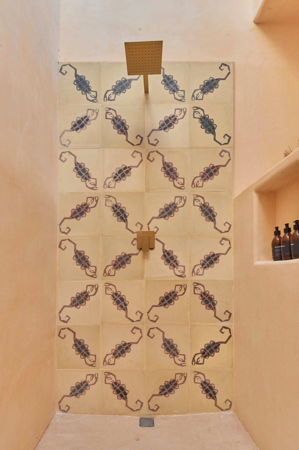 Suite, 1 King Bed, Balcony, Sea View | Bathroom | Shower, towels, soap, shampoo