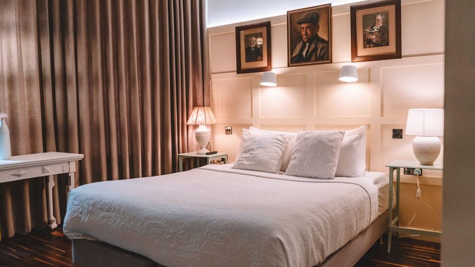 Egyptian cotton sheets, premium bedding, pillowtop beds, in-room safe