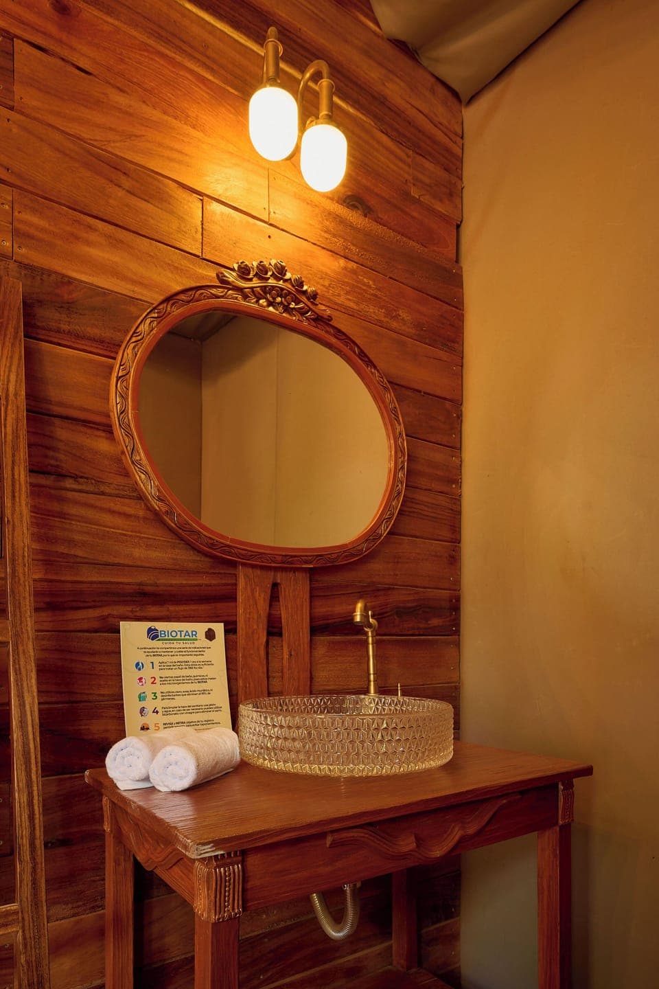 Deluxe Tent, 1 King Bed, Garden View | Bathroom | Shower, free toiletries, towels, soap