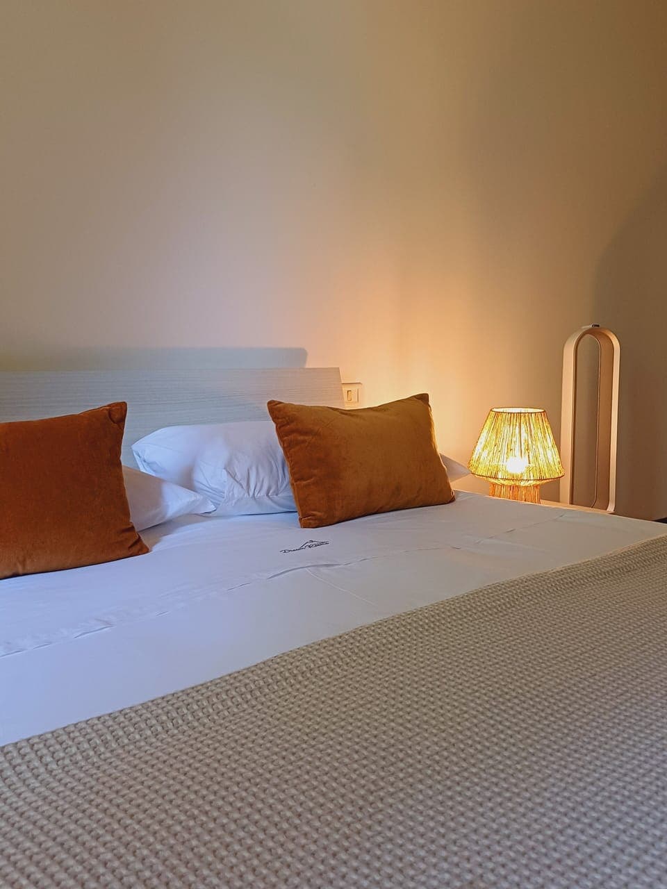 Comfort Apartment, Garden View | Blackout drapes, iron/ironing board