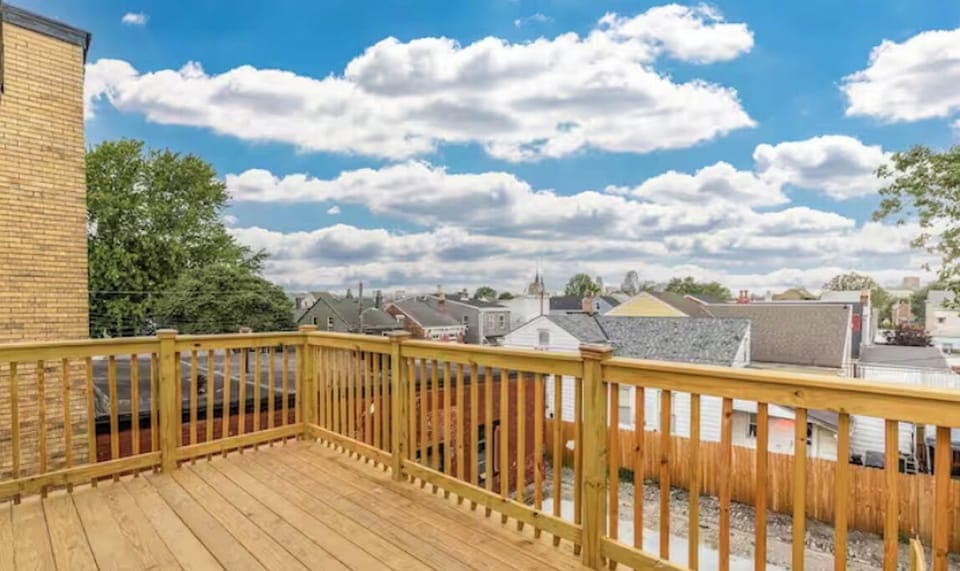 Upstairs deck