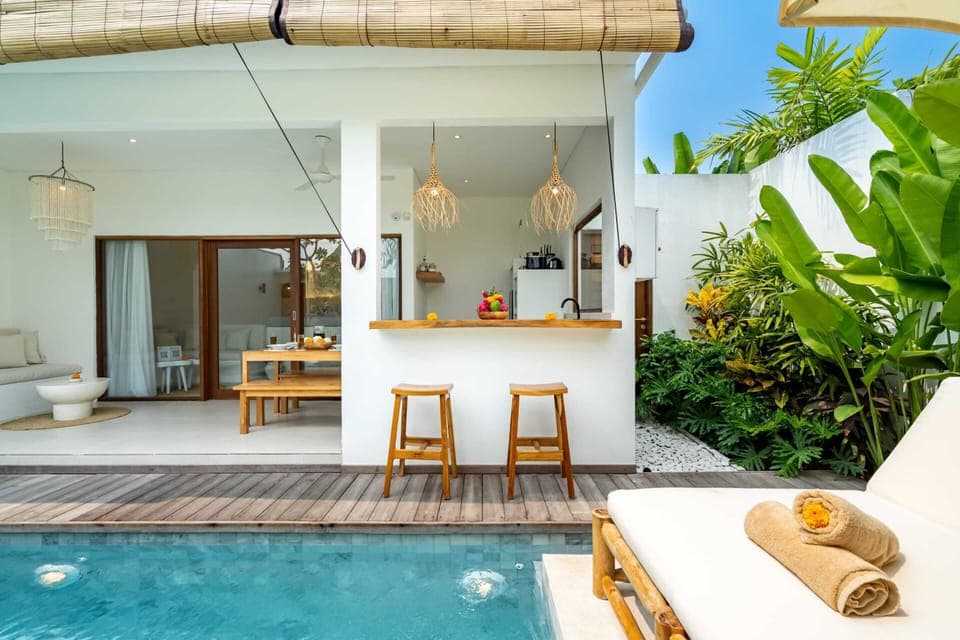 Basic Villa | Pool | Outdoor pool