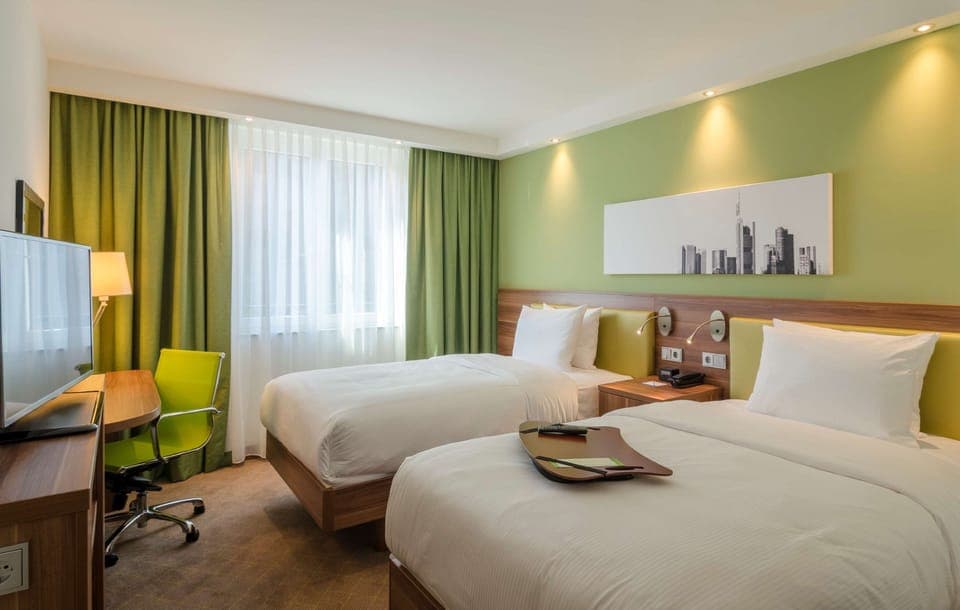 Room, Non Smoking | In-room safe, soundproofing, free cribs/infant beds, free WiFi