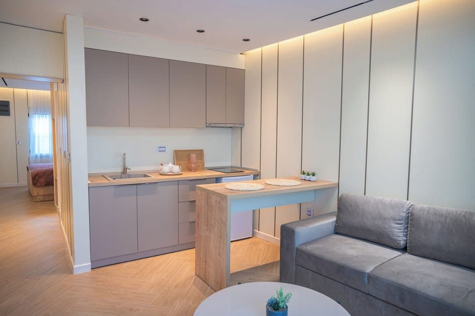 Family Apartment, Balcony, City View | Private kitchen | Fridge