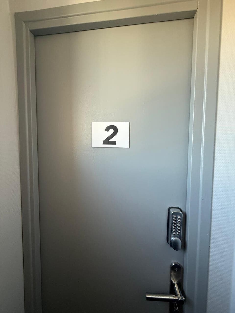 Classic Twin Room | Laptop workspace, free cribs/infant beds, free WiFi, bed sheets