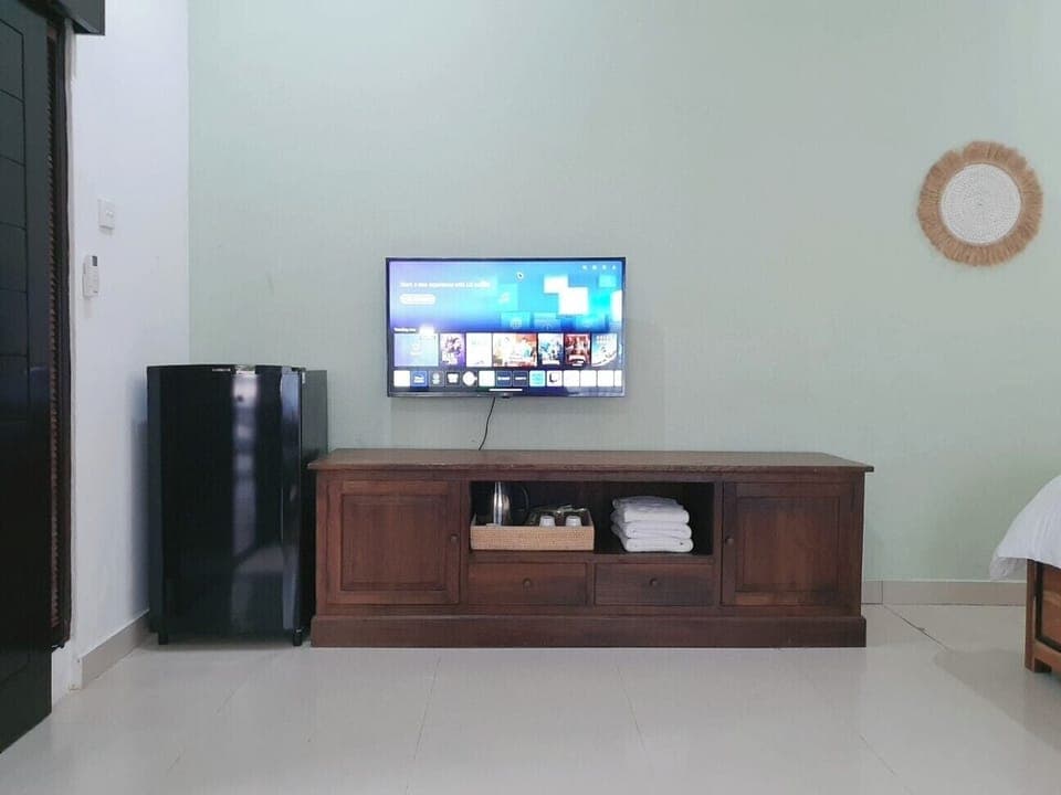 Deluxe Double Room, Balcony, Pool View | Blackout drapes, soundproofing, iron/ironing board, free WiFi