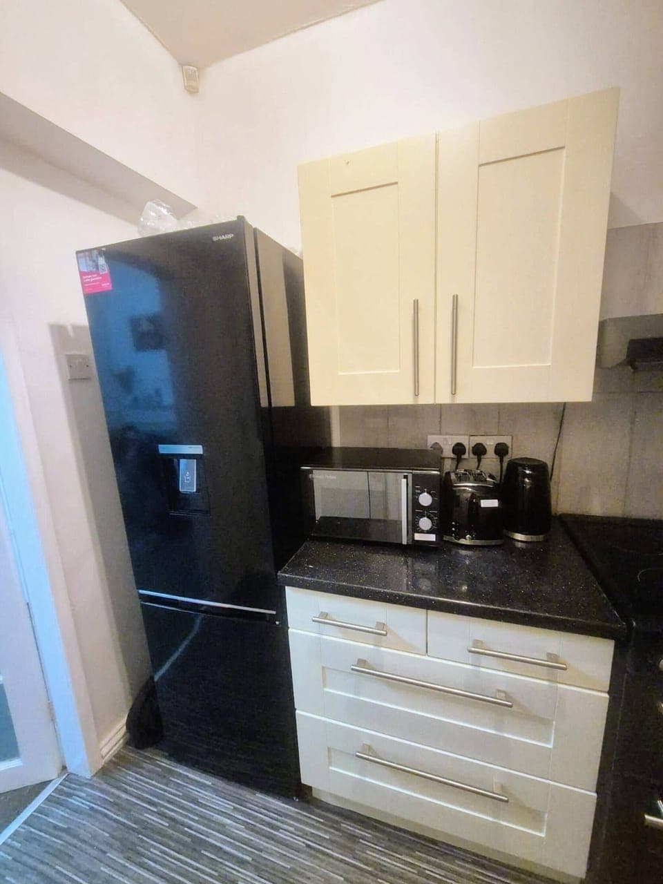 House, 3 Bedrooms, Smoking | Private kitchen