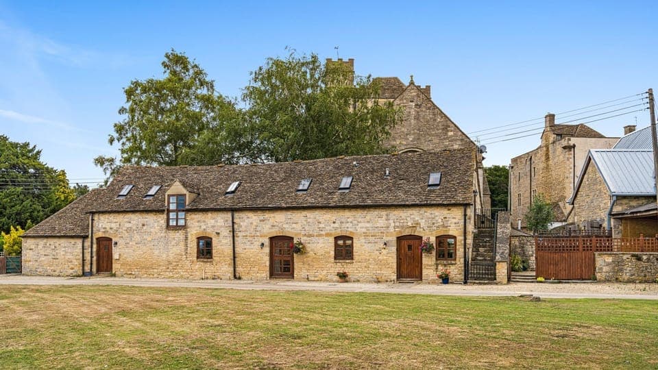 Kestrel barn is surrounded by lovely countryside