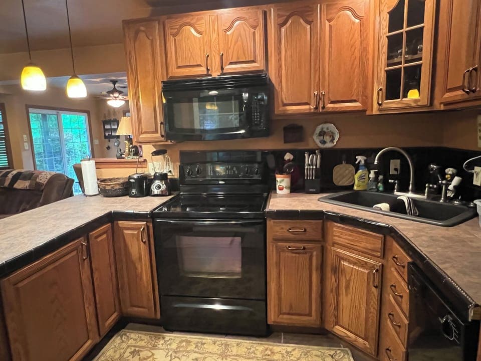 Full Kitchen