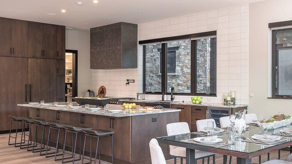 Gourmet Kitchen and Dining, Main Level