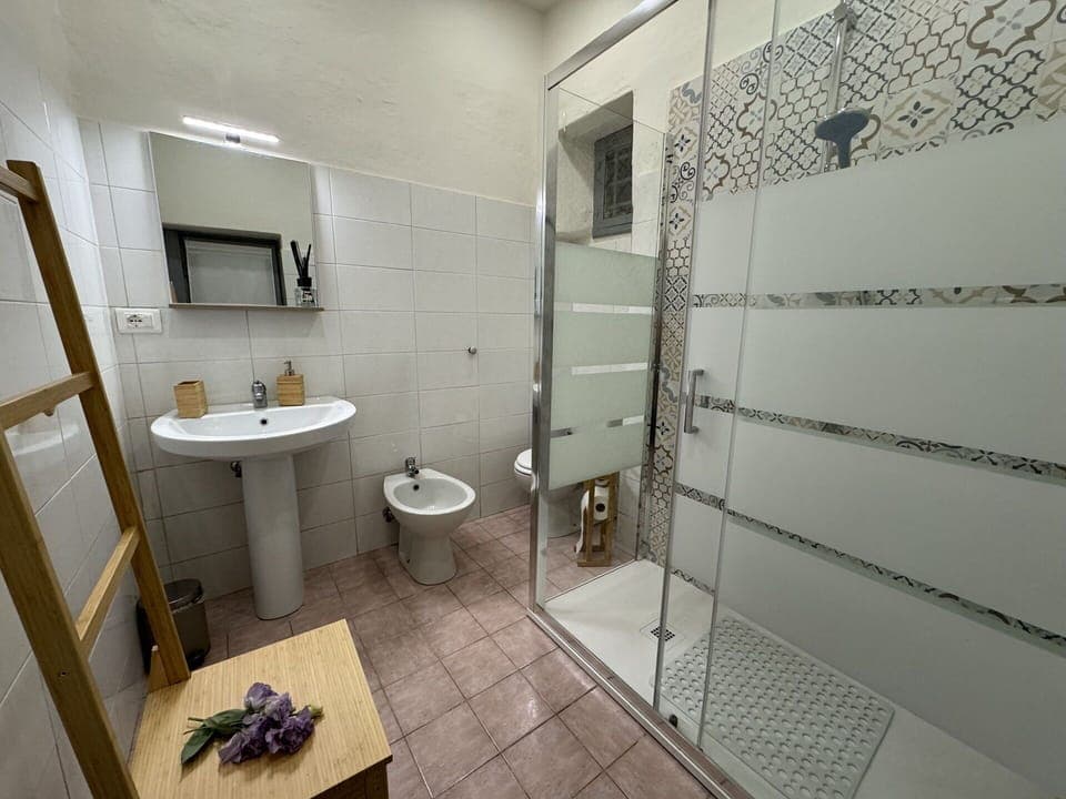 Bathroom, Plumbing Fixture, Flooring, Floor, Interior Design, Toilet, Bathroom Sink, Plumbing, Sink, Tap