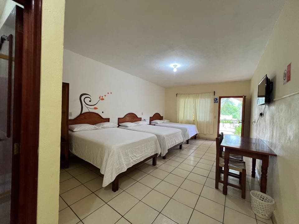 Family Triple Room | Free WiFi