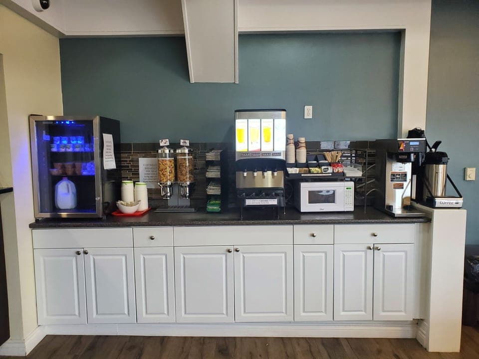 Free daily self-serve breakfast