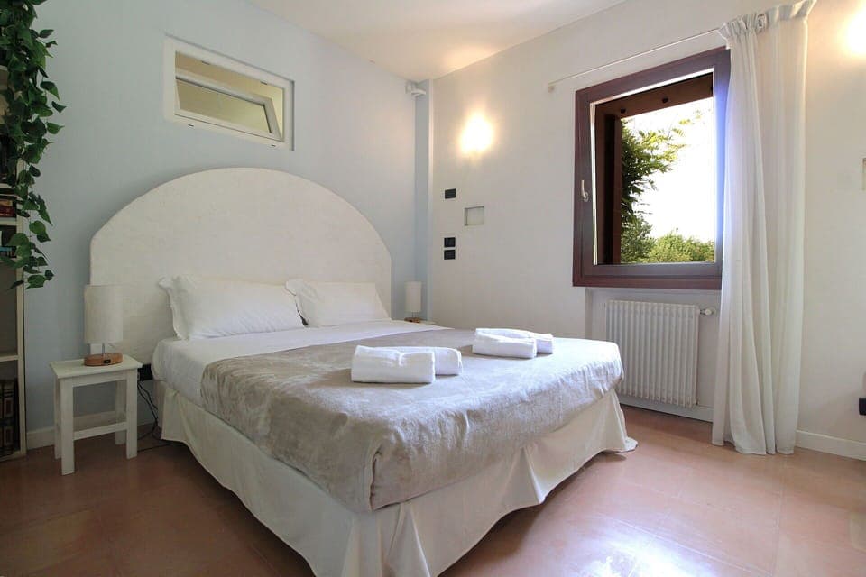 Autumn, Room Detail, Spring, Summer