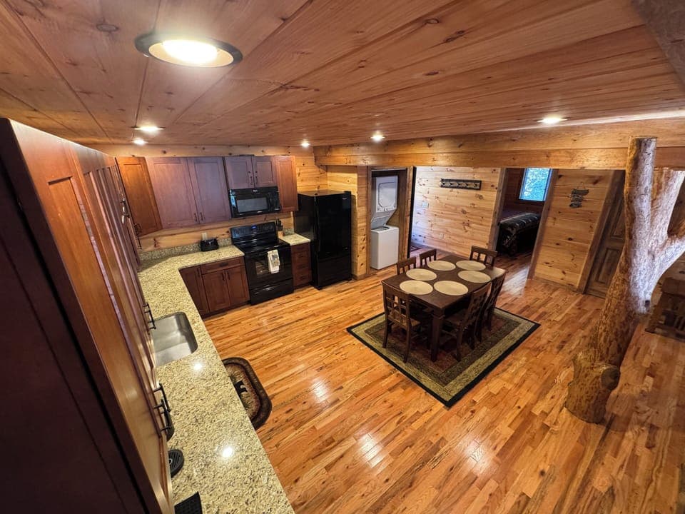 Full kitchen