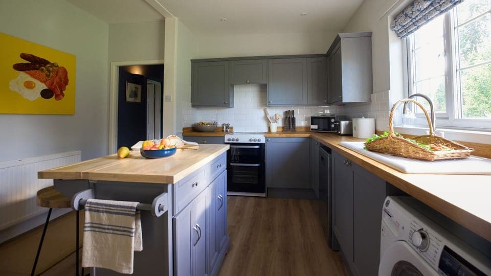 East Lodge, Bughtrig - the contemporary kitchen